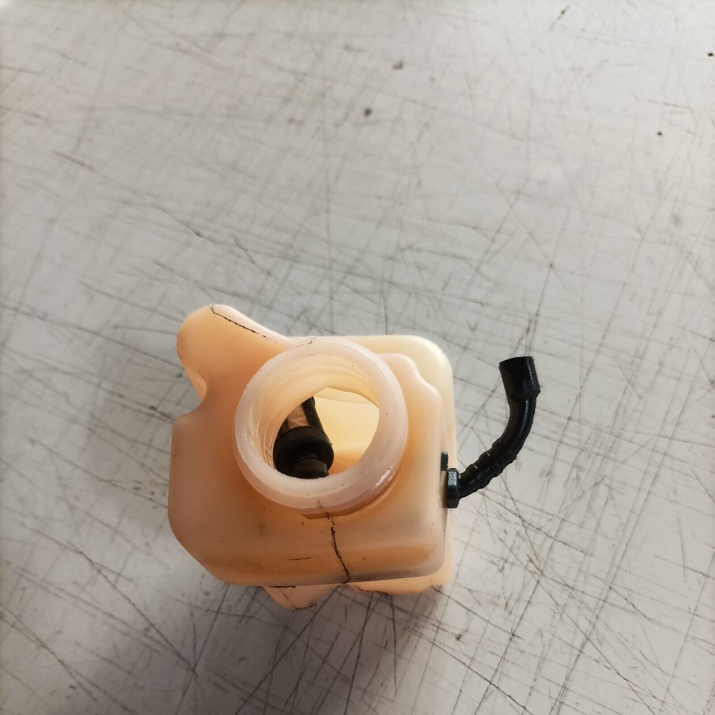 SERBATOIO CARBURANTE MISCELA PER MOTOSEGA STIHL MS 170 180 018 017 ricambi usati