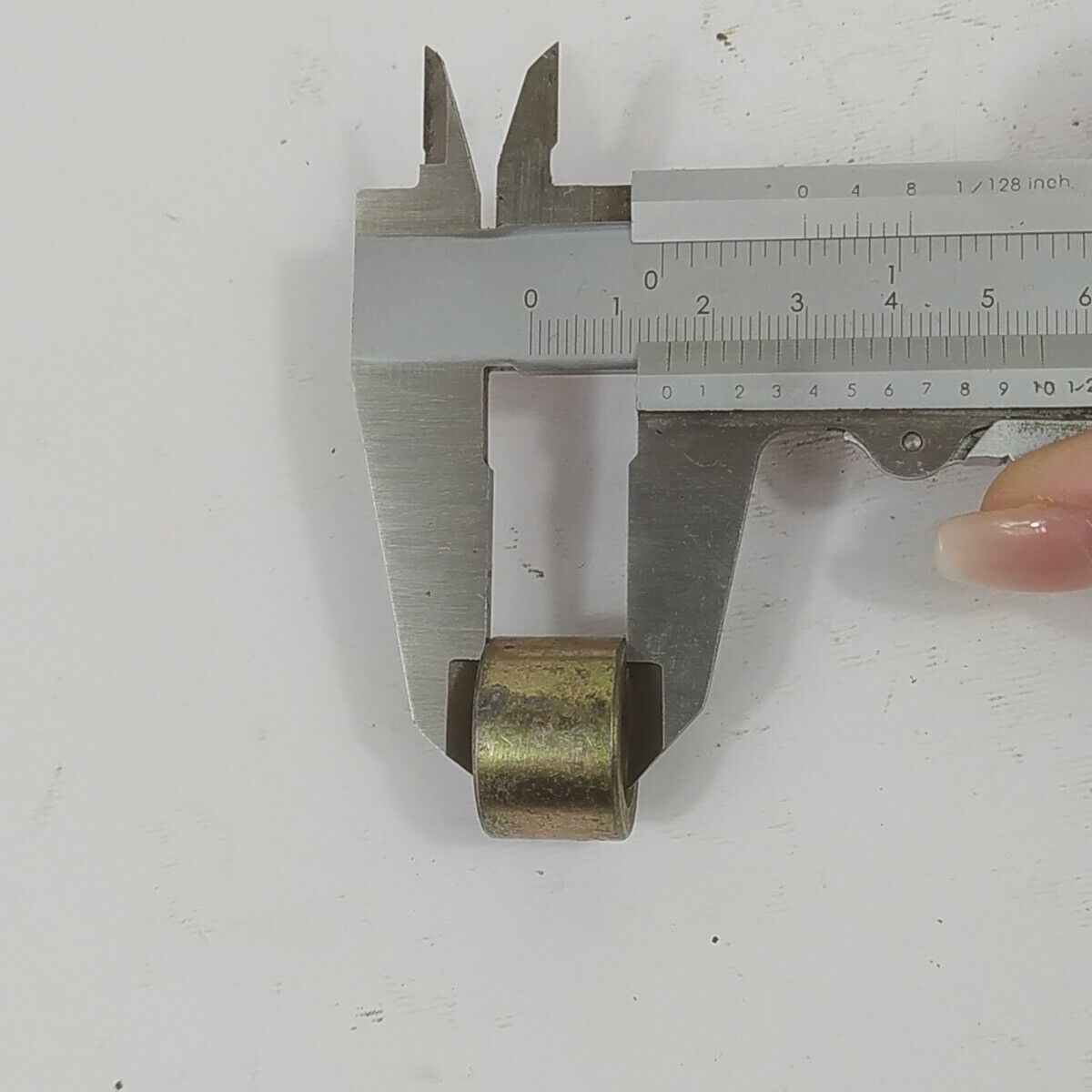 Ricambio BOCCOLE SUPPORTO MOTORE per decespugliatore EFCO 8420 8425 8510 usato