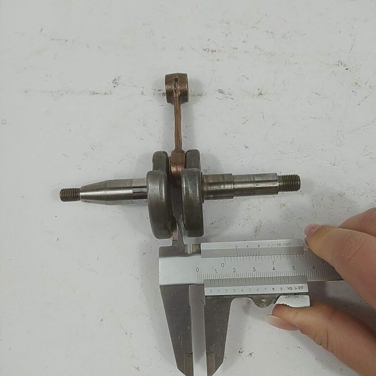 ALBERO MOTORE ORIGINALE 5038580 01 ricambi per MOTOSEGA HUSQVARNA 340 345 usati