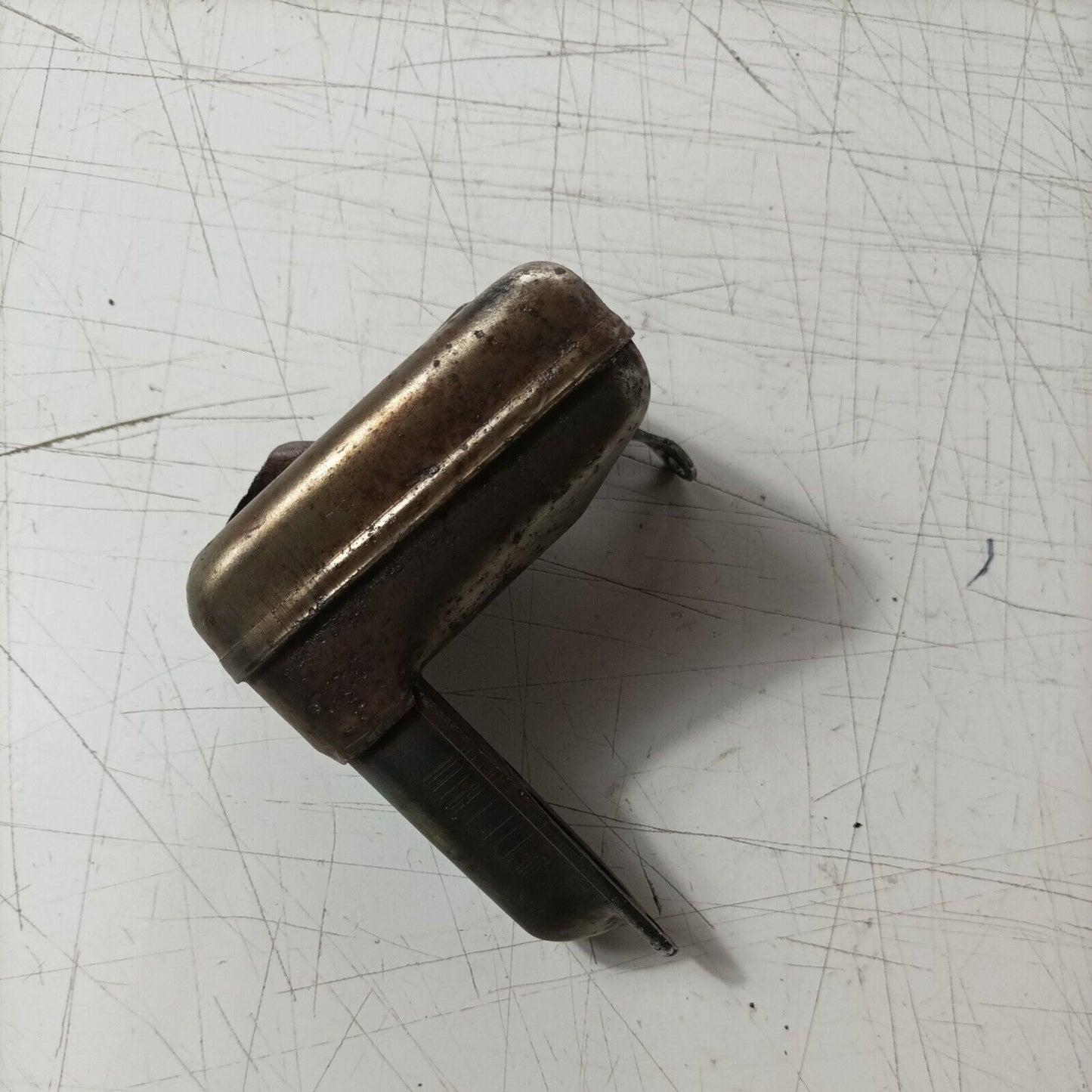 SILENZIATORE MARMITTA TERMINALE DI SCARICO PER MOTOSEGA CASTOR C 70 ALPINA A 70