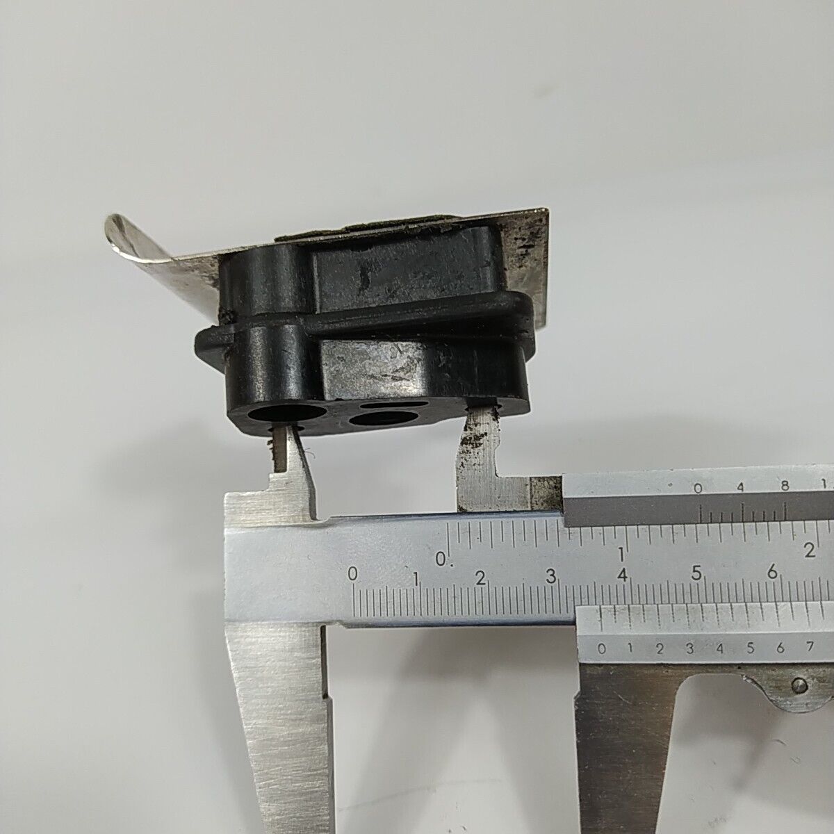 COLLETTORE CARBURATORE per decespugliatore MARUYAMA 230 ricambi usati