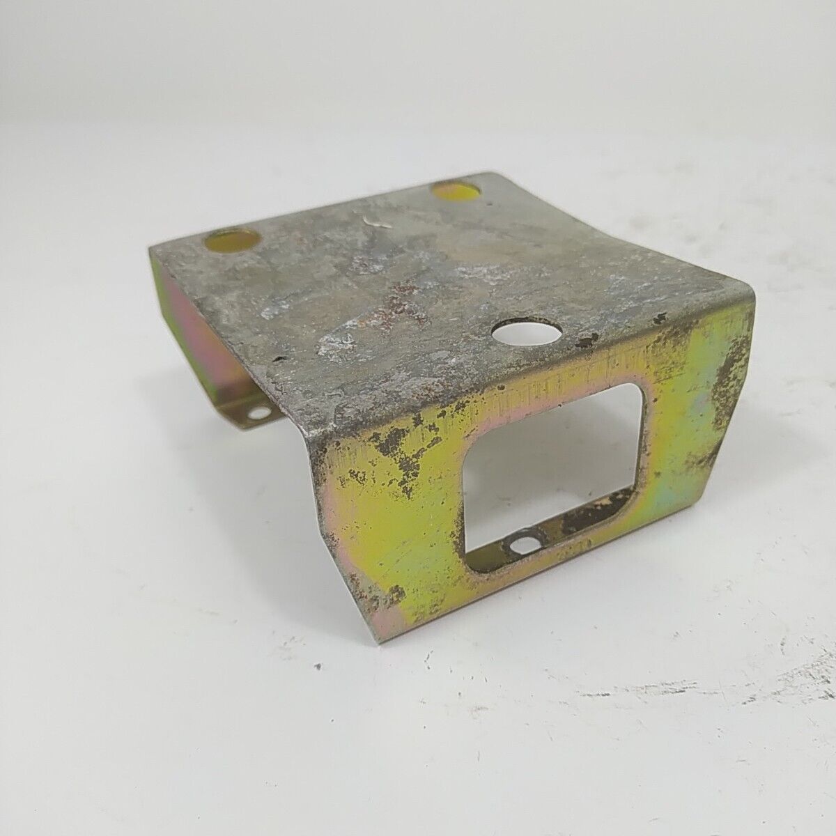 Staffa supporto motore a zaino ricambi usati per DECESPUGLIATORE BLUE BIRD 31 E