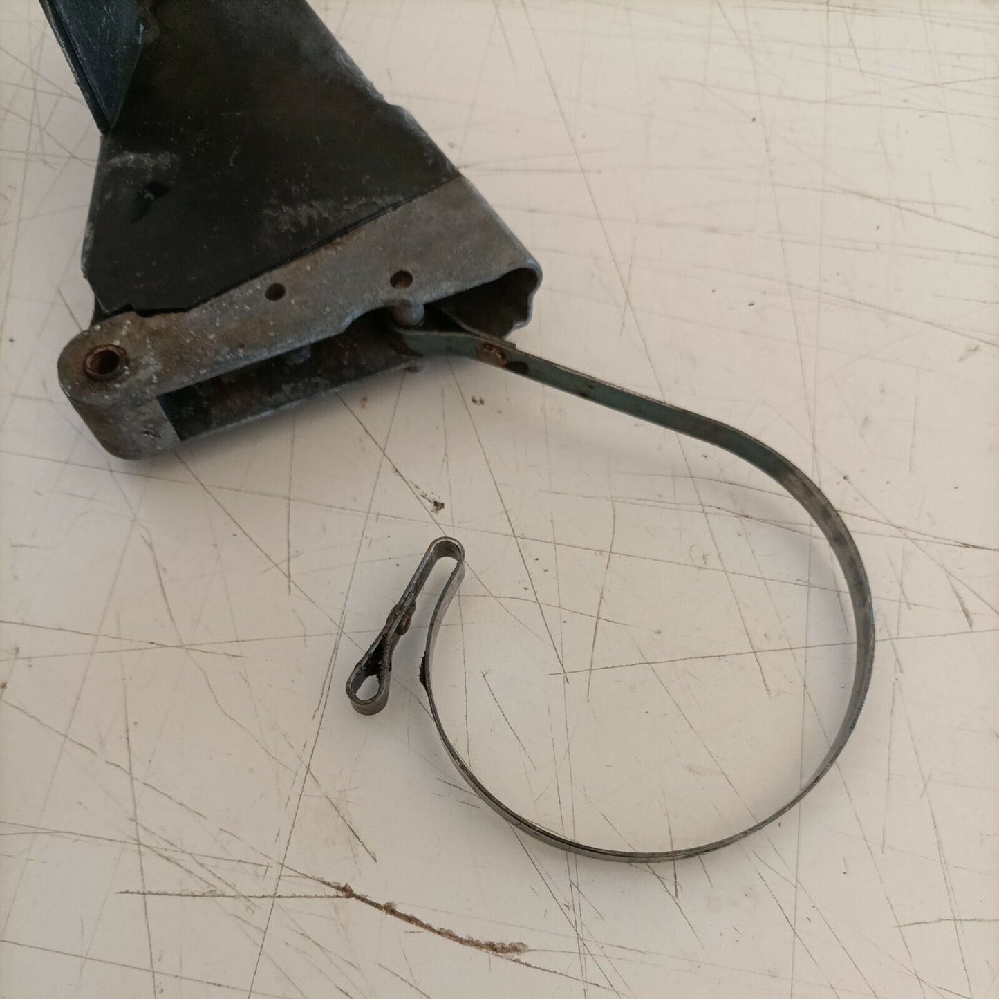 MANIGLIA PROTEZIONE freno frizione PER MOTOSEGA MCCULLOCH PM 480 ricambi usati