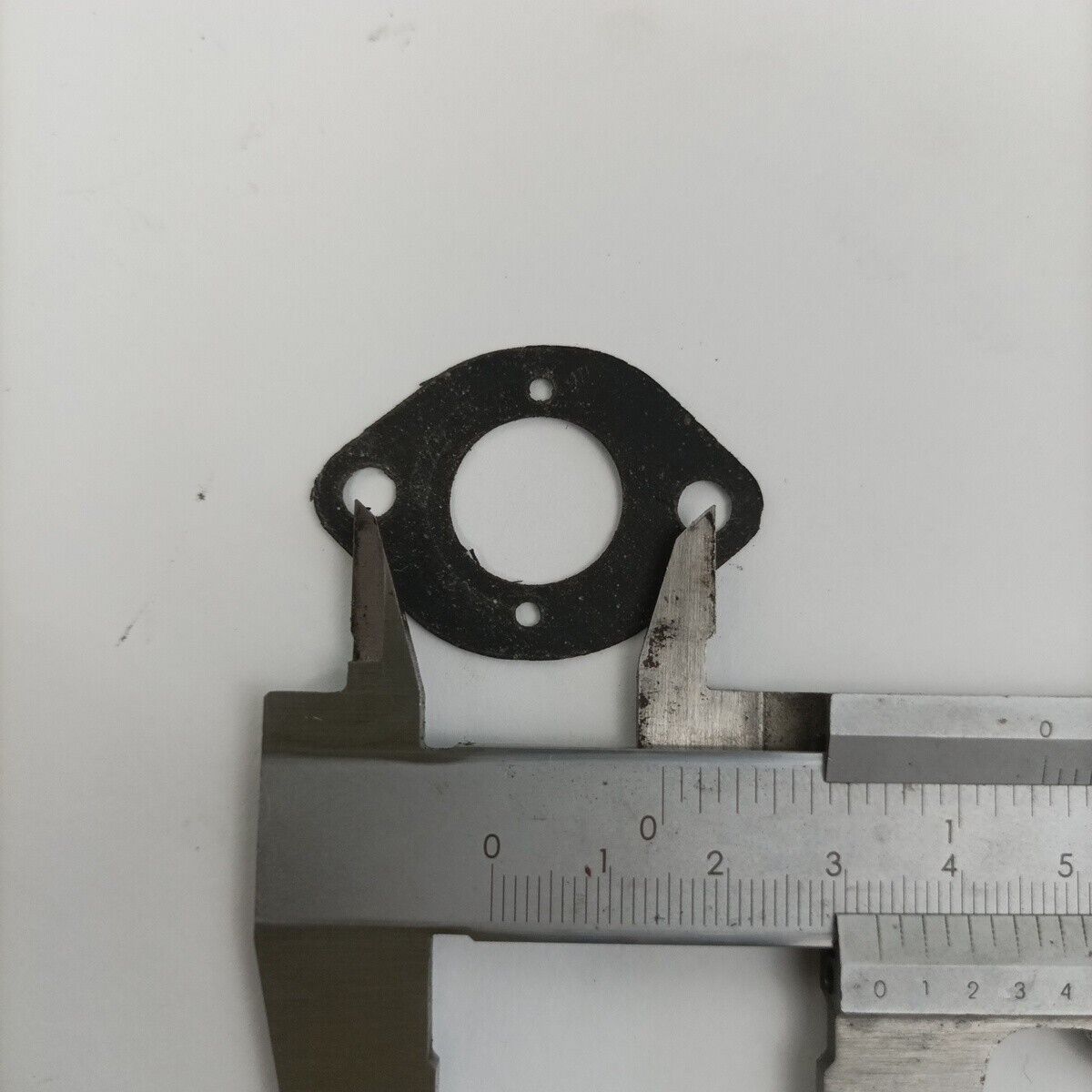 DECESPUGLIATORE TANAKA 501 ik Guarnizione CARBURATORE collettore ricambi usati