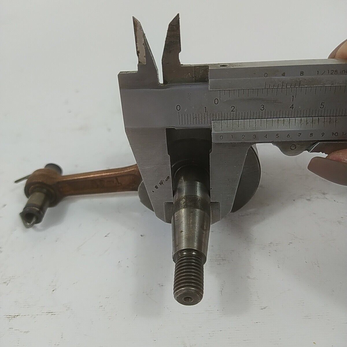 Ricambio ALBERO MOTORE ORIGINALE per decespugliatore TANAKA 501 ik usato