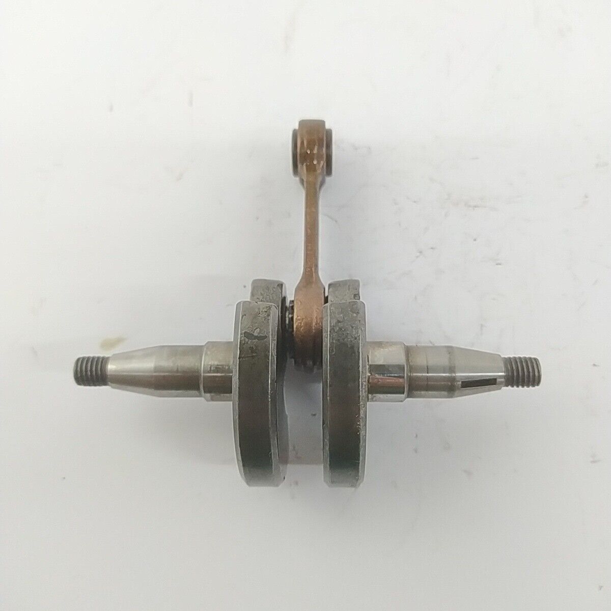 Ricambio usato ALBERO MOTORE originale decespugliatore Mcculloch ELITE 4000 3500