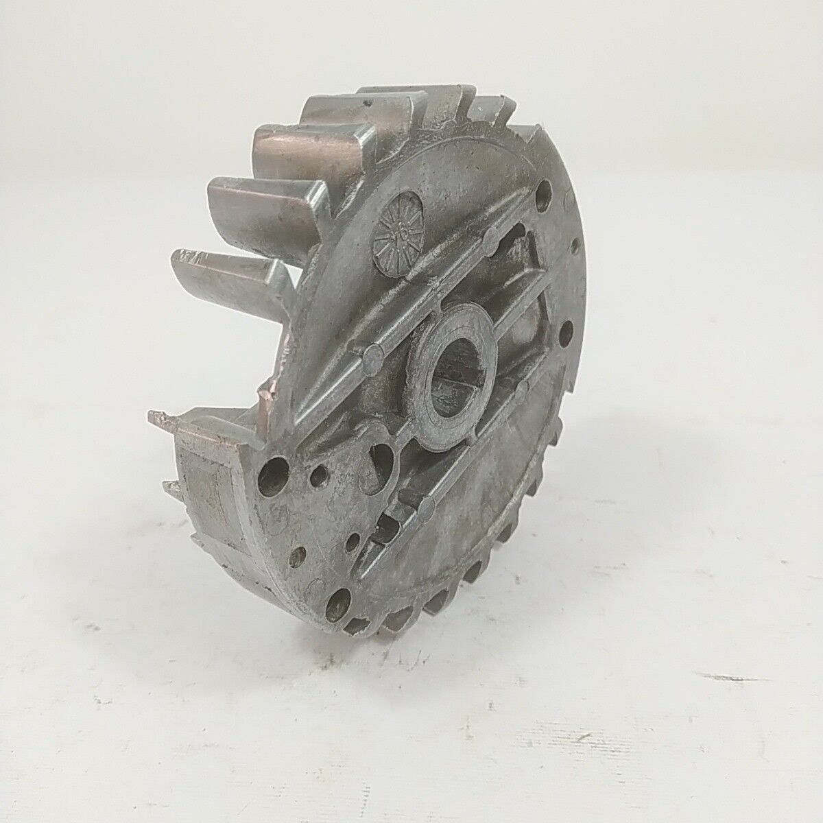 Ricambio VOLANO MAGNETICO DI AVVIAMENTO START per motosega CASTOR CP 700 usato