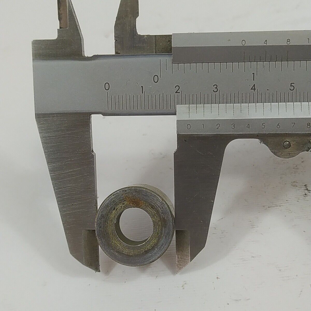 Ricambio BOCCOLE SUPPORTO MOTORE per decespugliatore EFCO 8420 8425 8510 usato