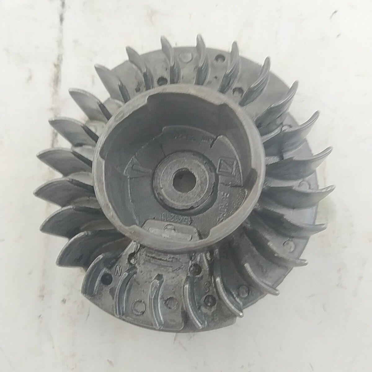 MOTOSEGA CASTOR P 361 ricambio VOLANO MAGNETICO DI AVVIAMENTO ACCENSIONE Usato