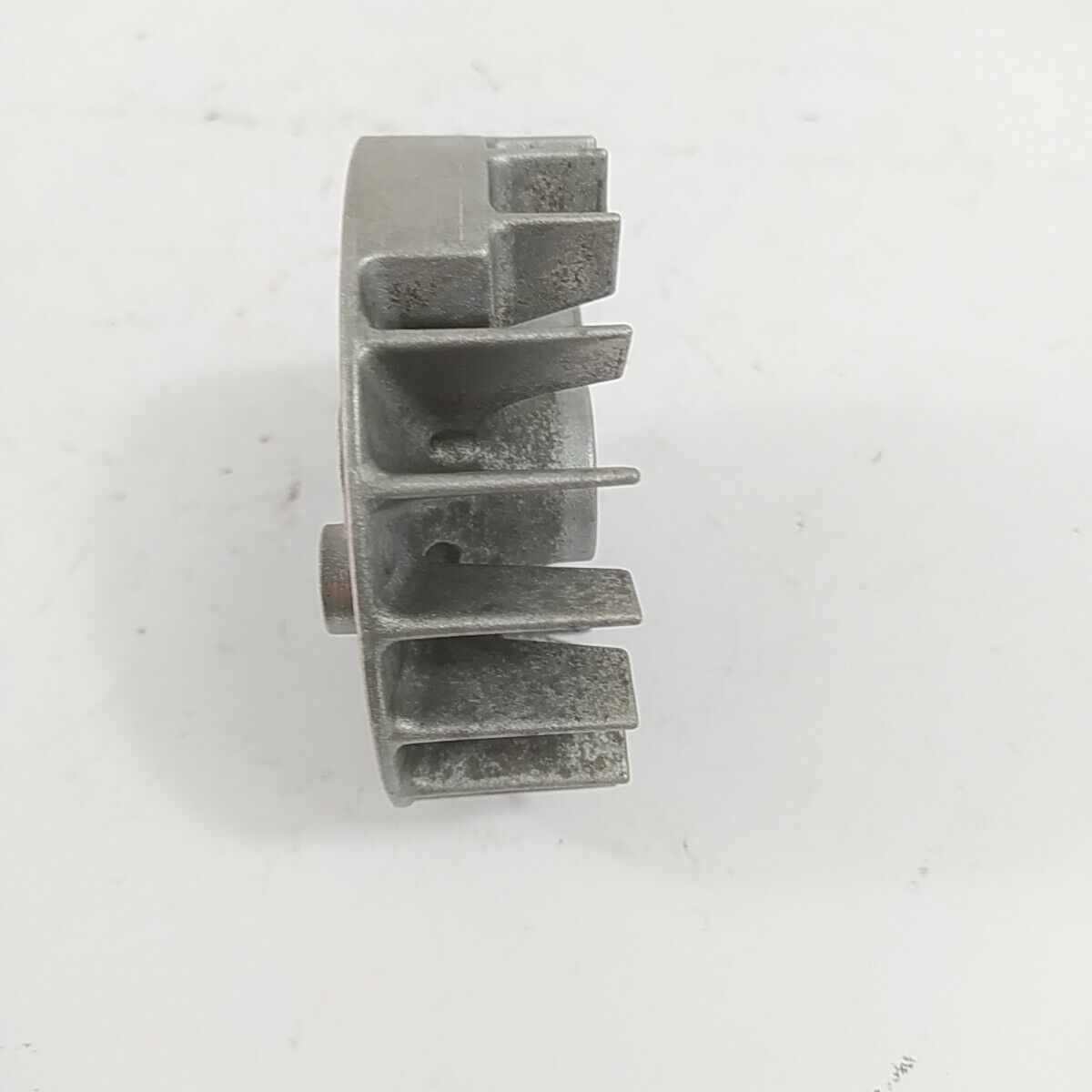 Ricambio VOLANO MAGNETICO DI AVVIAMENTO usato per decespugliatore ZENOAH G43L