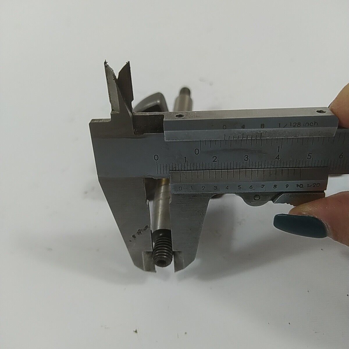 Ricambio usato ALBERO MOTORE ORIGINALE decespugliatore MITSUBISHI T200