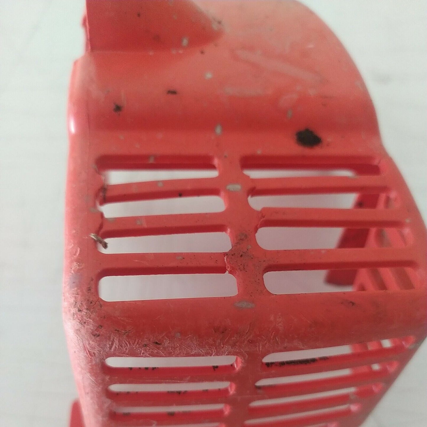 CASTOR TURBO 25 DECESPUGLIATORE COPERCHIO COPRI MOTORE Ricambio usato