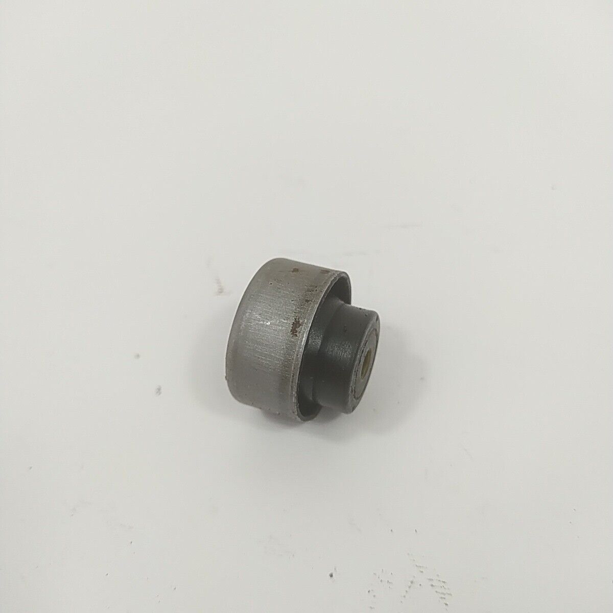 Ricambio SUPPORTO AMMORTIZZATORE ANTIVIBRANTE per motosega CASTOR CP 700 usato