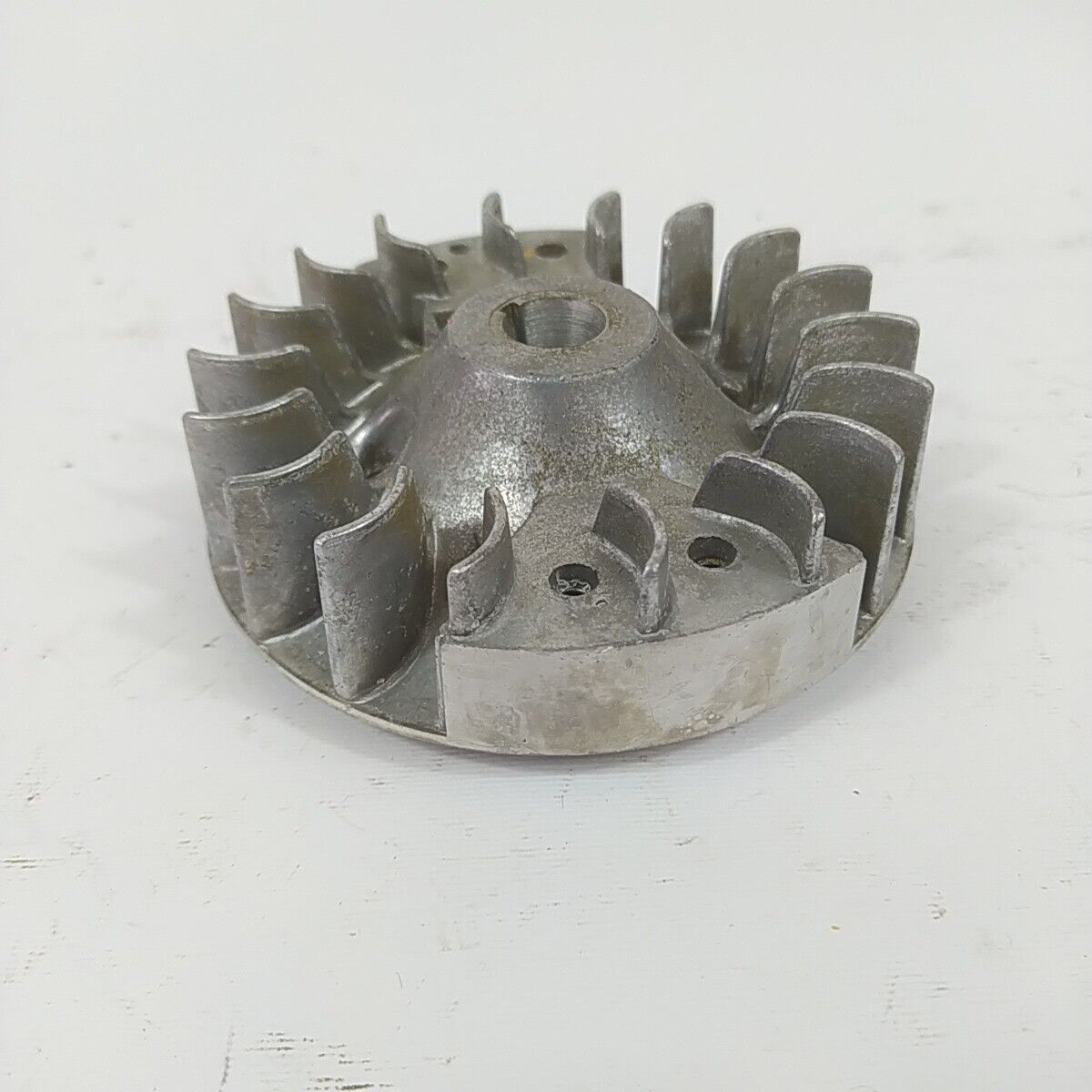 Ricambi VOLANO MAGNETICO DI AVVIAMENTO per decespugliatore TANAKA 501 ik usati