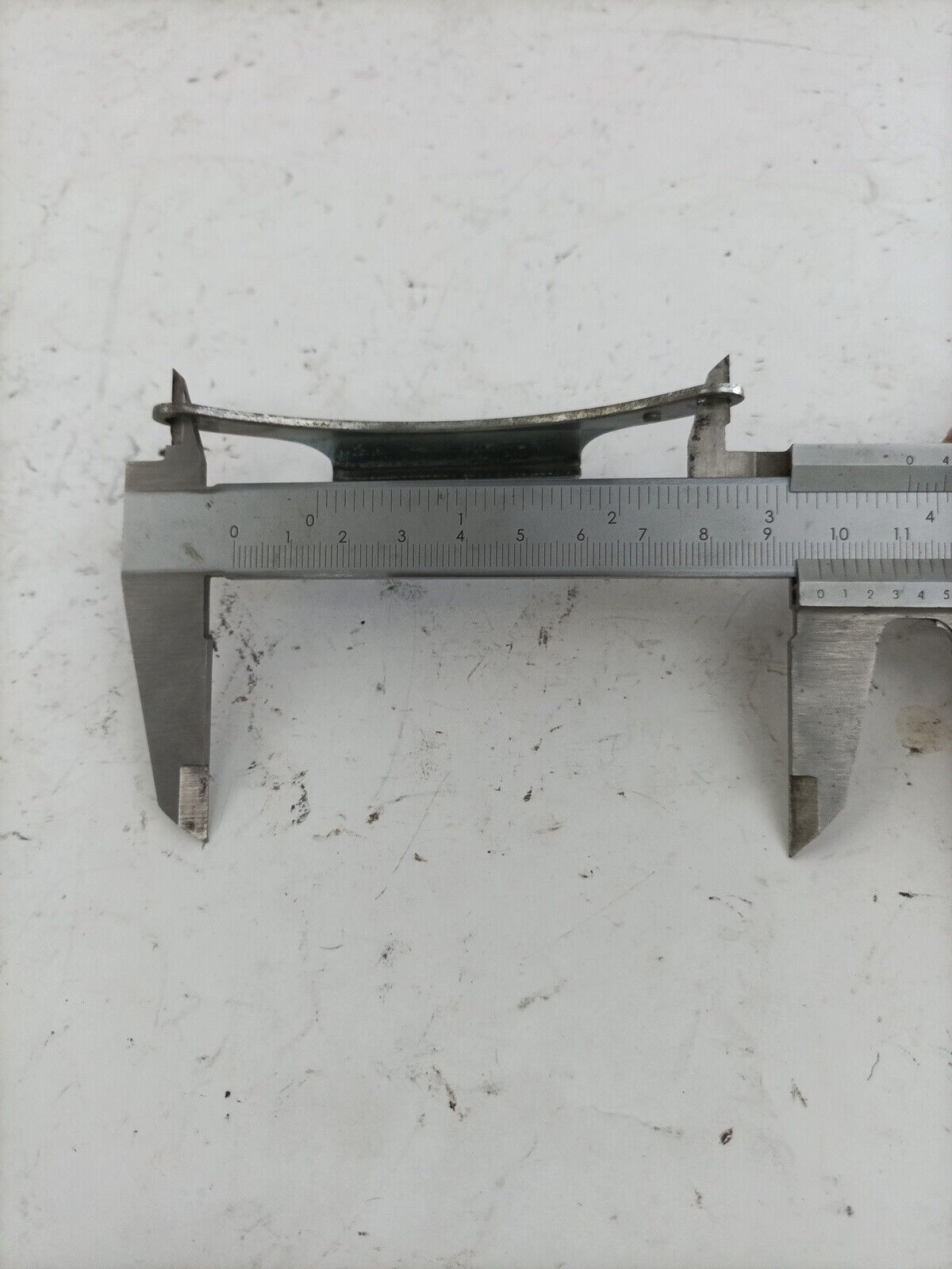 ricambio STAFFA SERBATOIO BENZINA usato per decespugliatore KAWASAKI TD 33