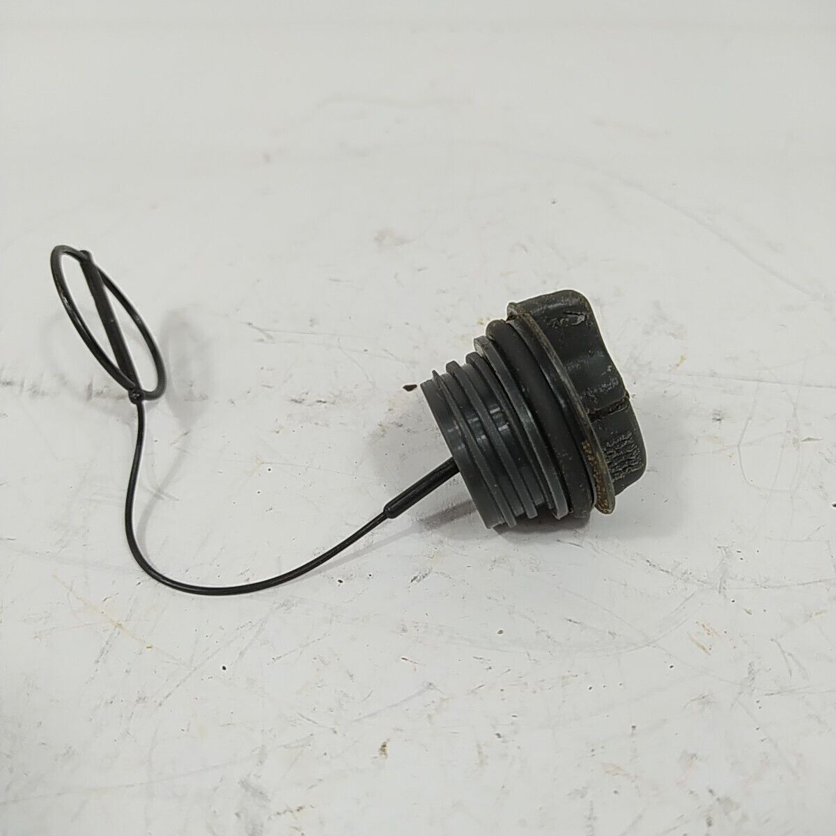 TAPPO SERBATOIO CARBURANTE per motosega ALPINA CASTOR CP 510 ricambio usato