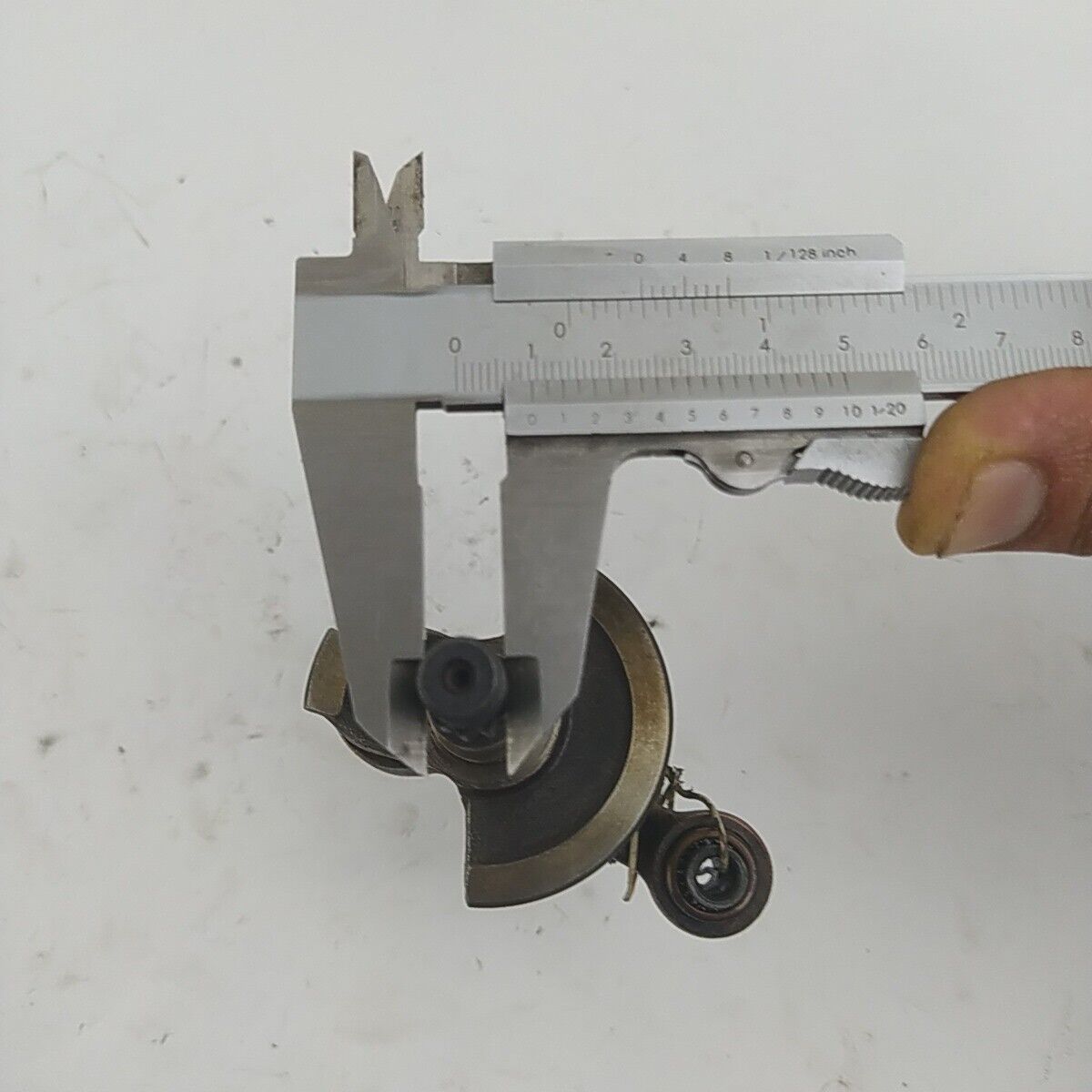 ricambio ALBERO MOTORE usato ORIGINALE DECESPUGLIATORE MCCULLOCH GT