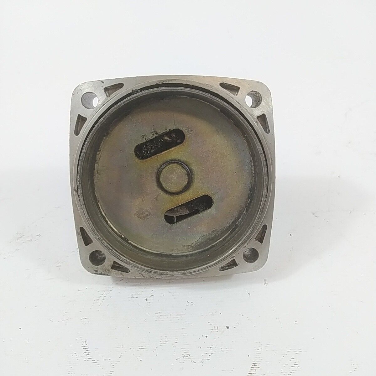 SUPPORTO CAMPANA FRIZIONE usato per decespugliatore MITSUBISHI T170 T200 serie T