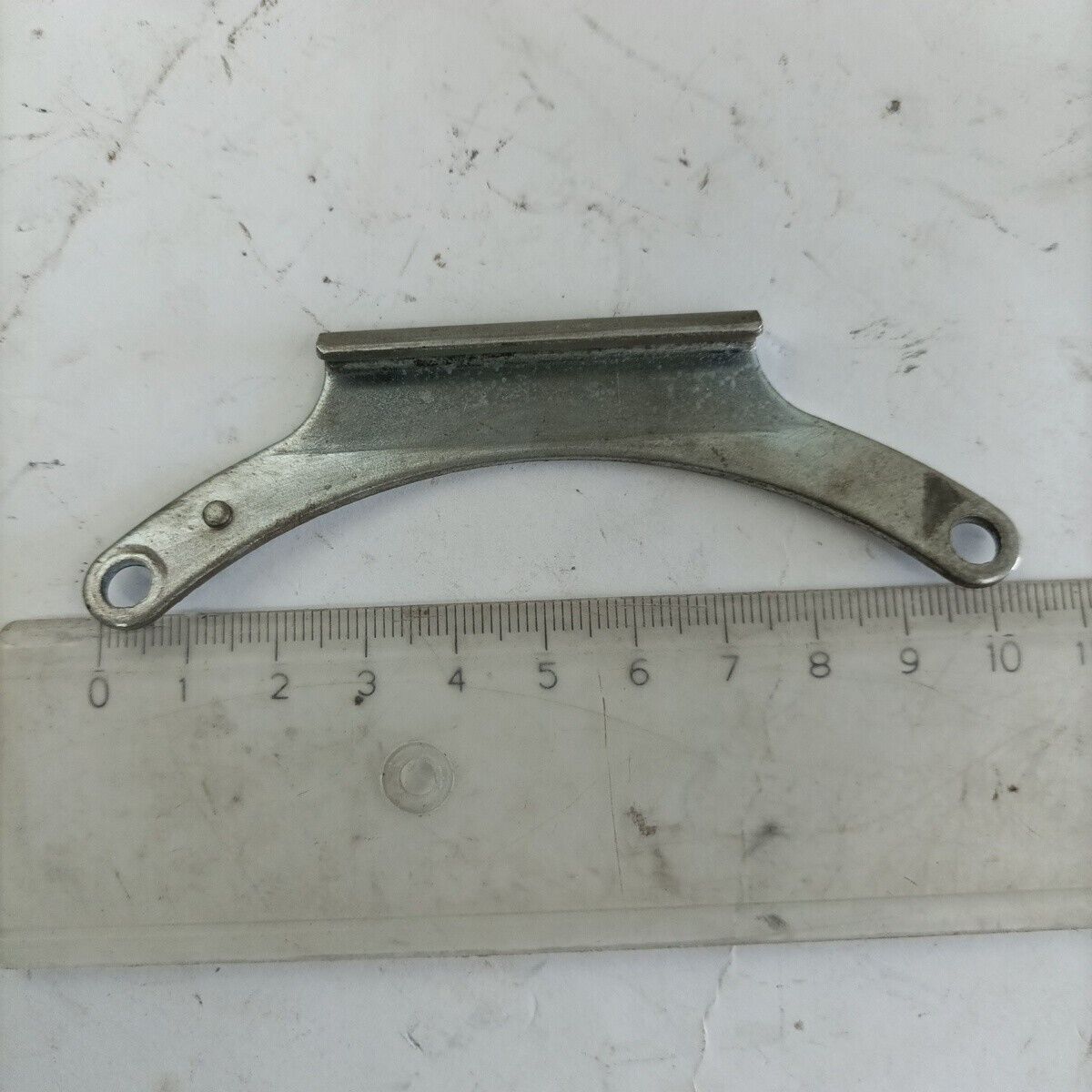 ricambio STAFFA SERBATOIO BENZINA usato per decespugliatore KAWASAKI TD 33