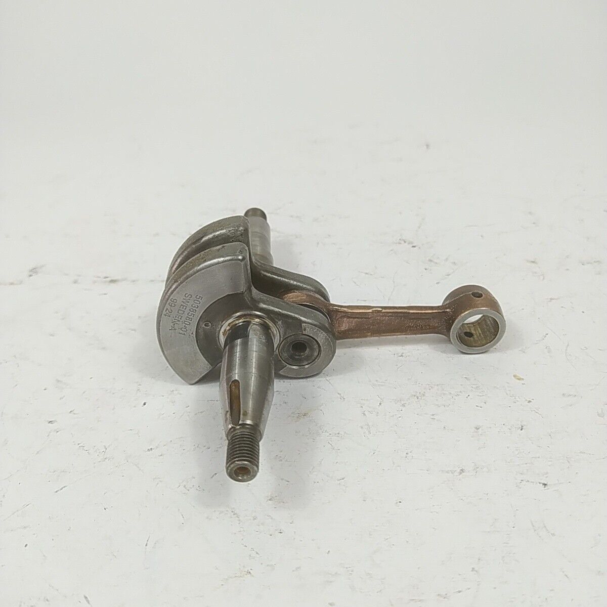 ALBERO MOTORE ORIGINALE 5038580 01 ricambi per MOTOSEGA HUSQVARNA 340 345 usati