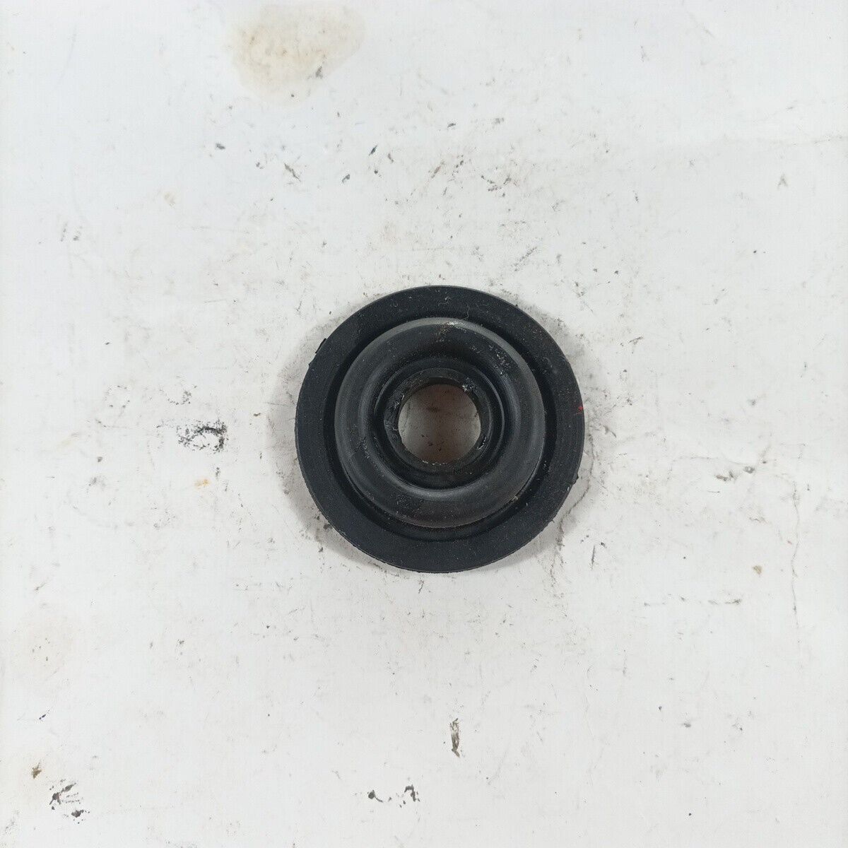 CUFFIA GOMMINO PASSANTE COLLETTORE CARBURATORE PER MOTOSEGA ALPINA PROF 45