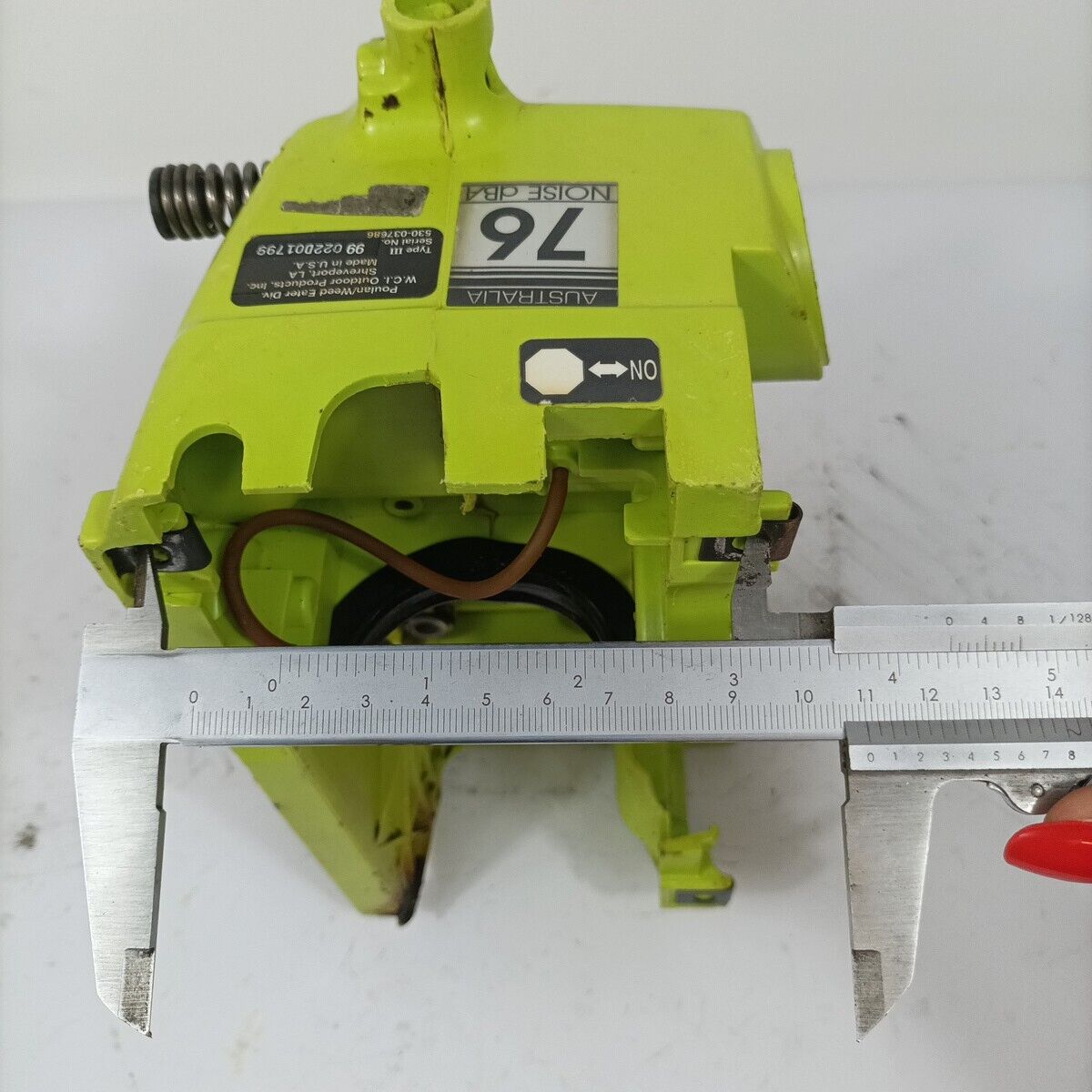 CARCASSA TELAIO SERBATOIO CARBURANTE PER MOTOSEGA POULAN 2250 ricambi usati