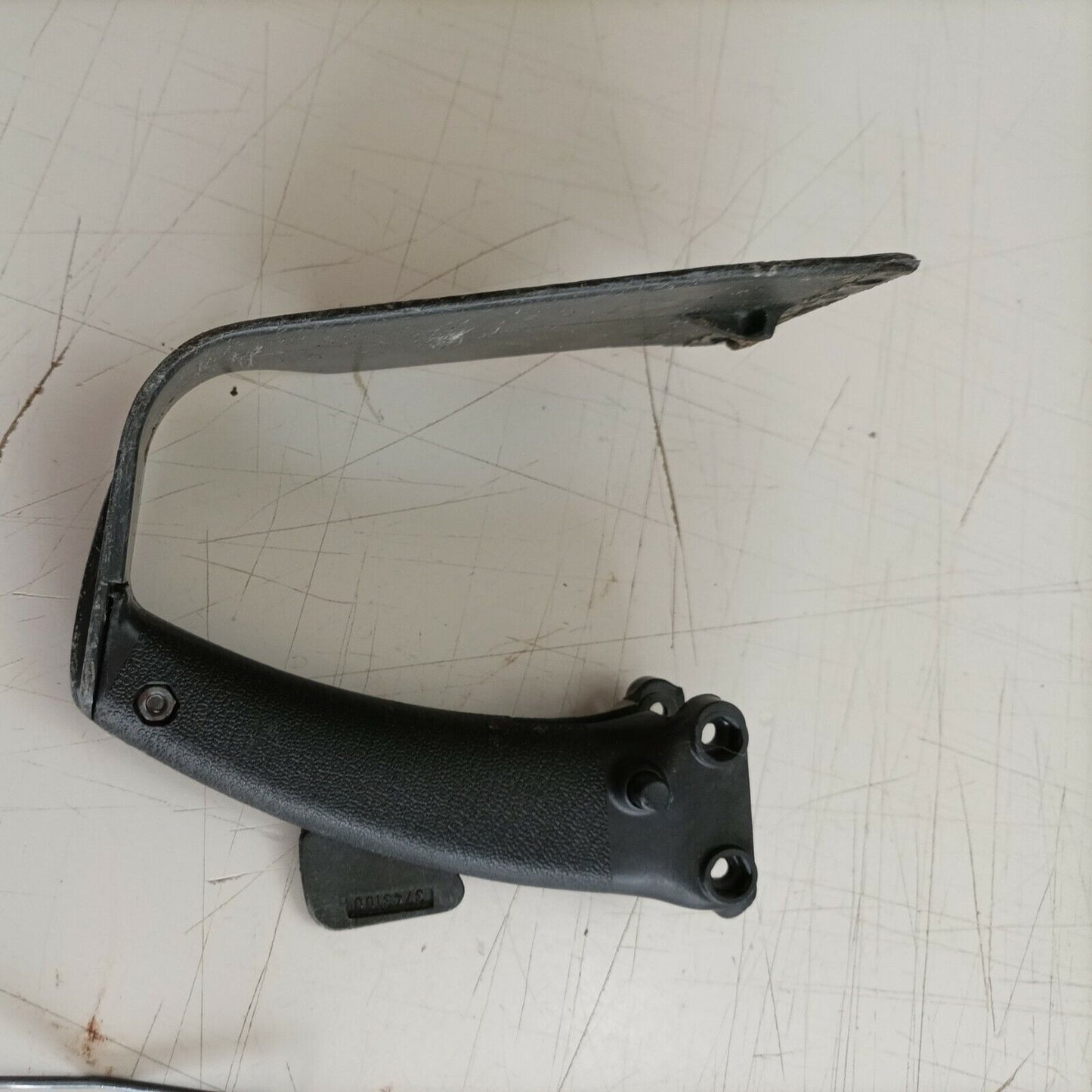 IMPUGNATURA MANICO COMANDO INFERIORE PER MOTOSEGA CASTOR ALPINA 55