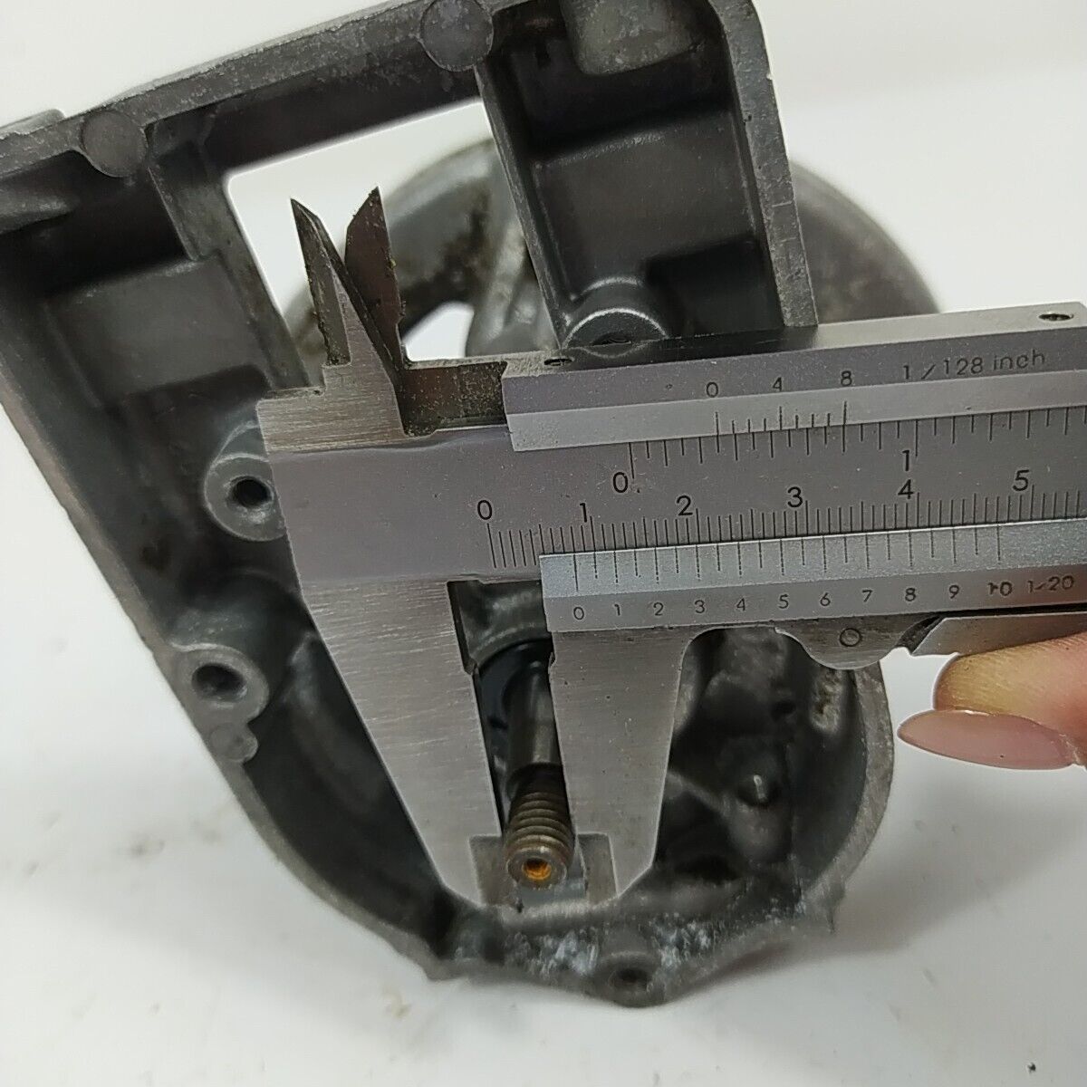 ALBERO MOTORE CON BASAMENTO per decespugliatore MARUYAMA T 180 M1 ricambi usati