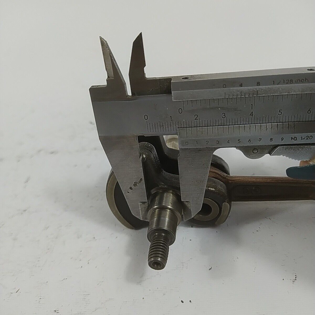 Ricambio ALBERO MOTORE usato per decespugliatore MITSUBISHI TL 52