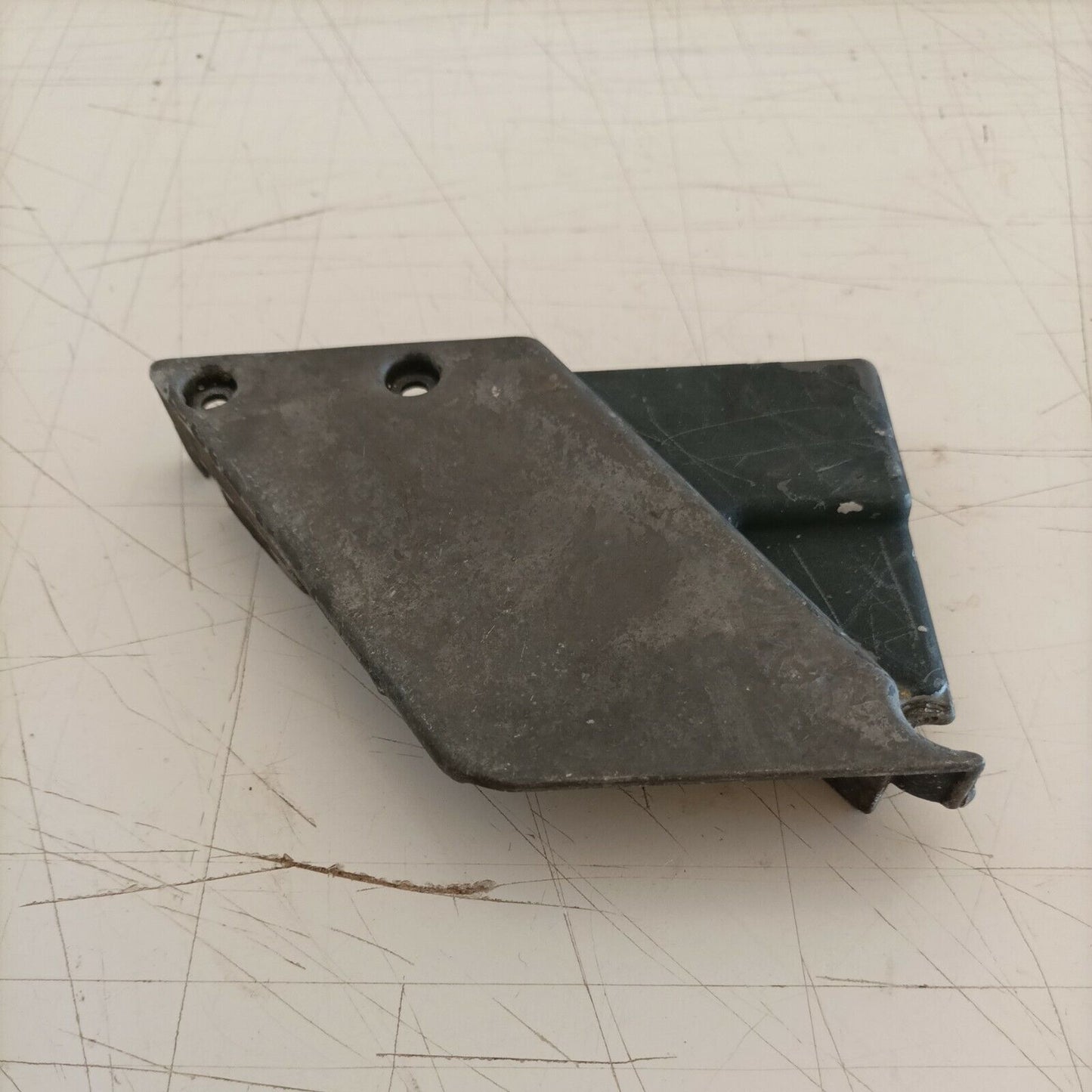 COPERCHIO COPRI lato frizione catena PER MOTOSEGA MCCULLOCH PM 480 ricambi usati