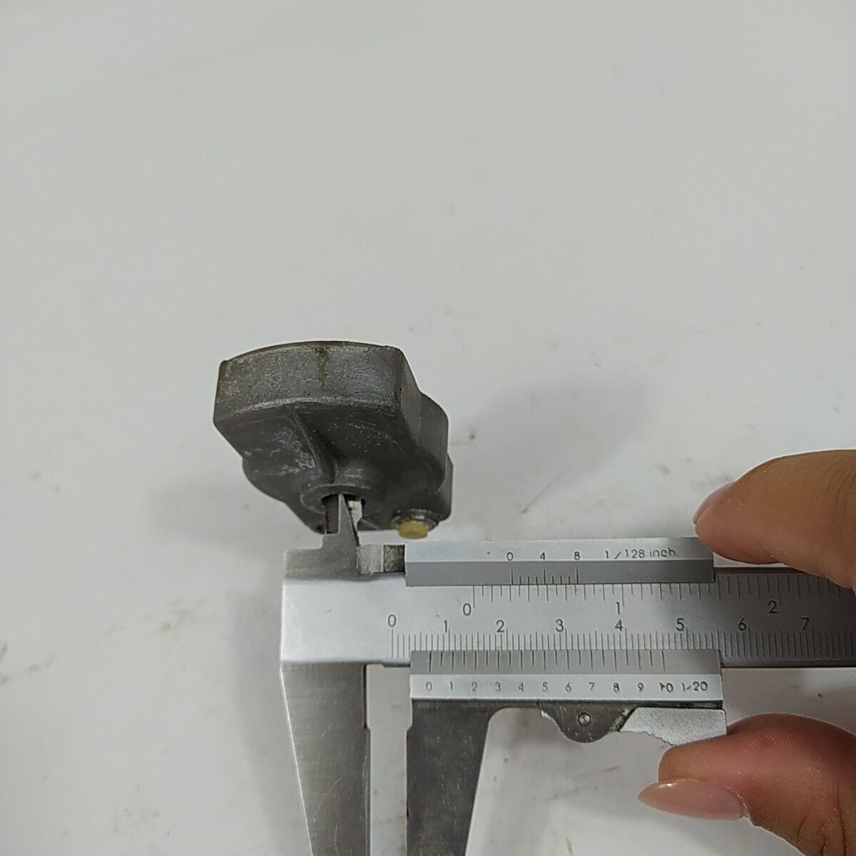 COPERCHIO E CRICCHETTO DI AVVIAMENTO per decespugliatore ECHO GT 22 SRM 22 usati