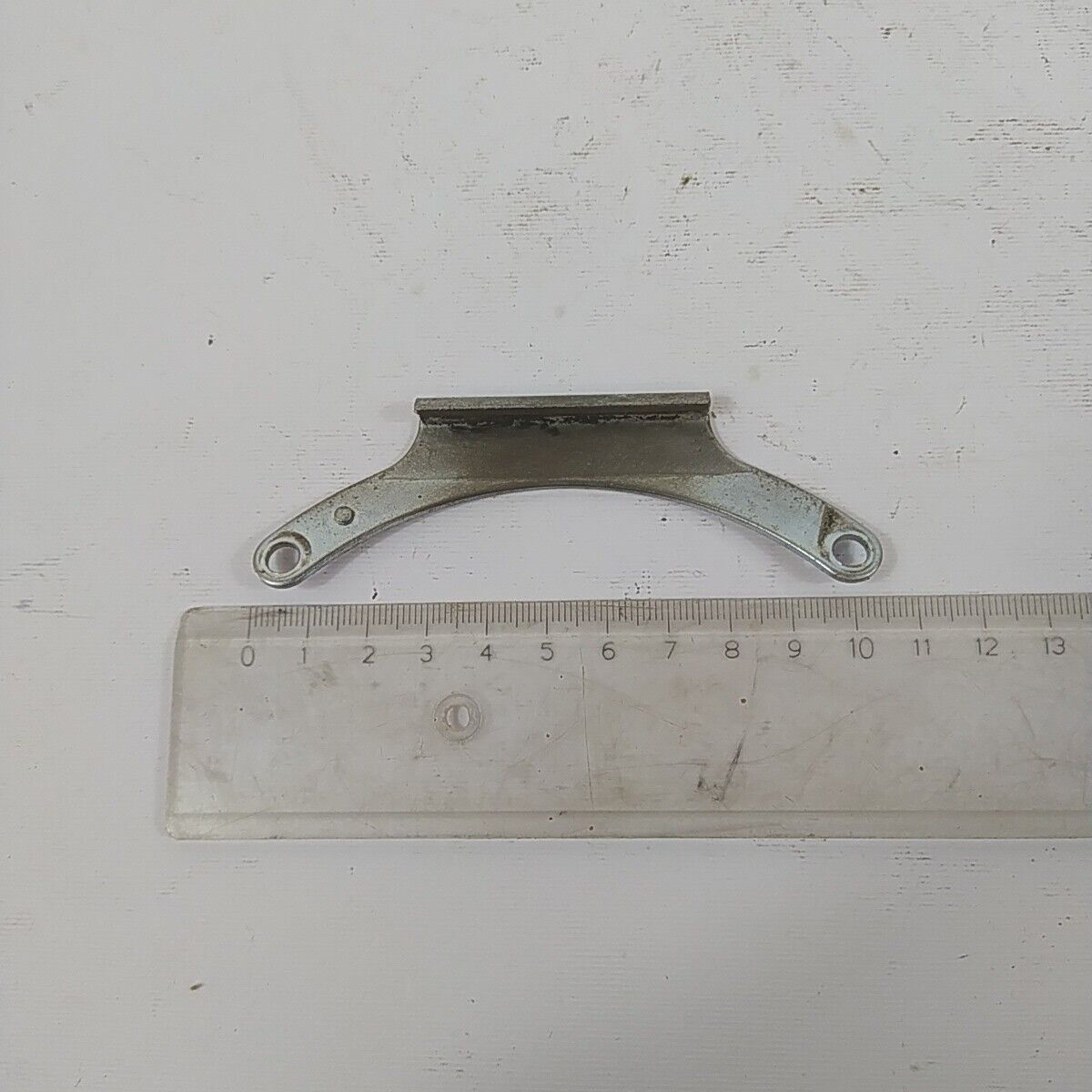 ricambio STAFFA SERBATOIO BENZINA usato per decespugliatore KAWASAKI TD 33
