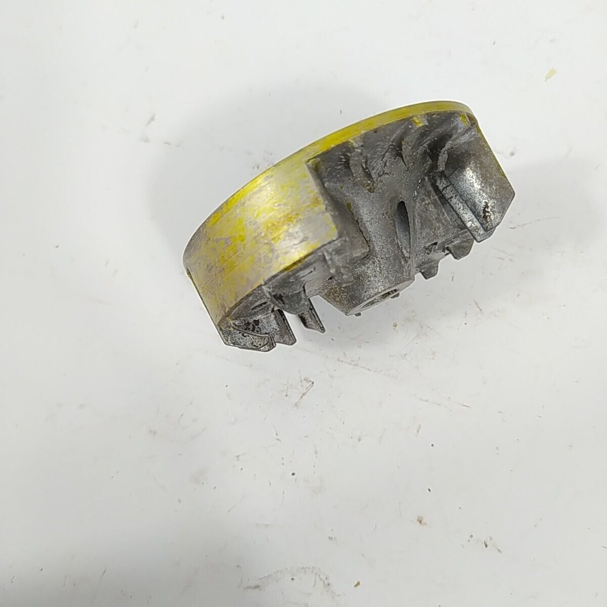 VOLANO magnetico di avviamento decespugliatore EMAK EFCO 2200 2500 ricambi usati