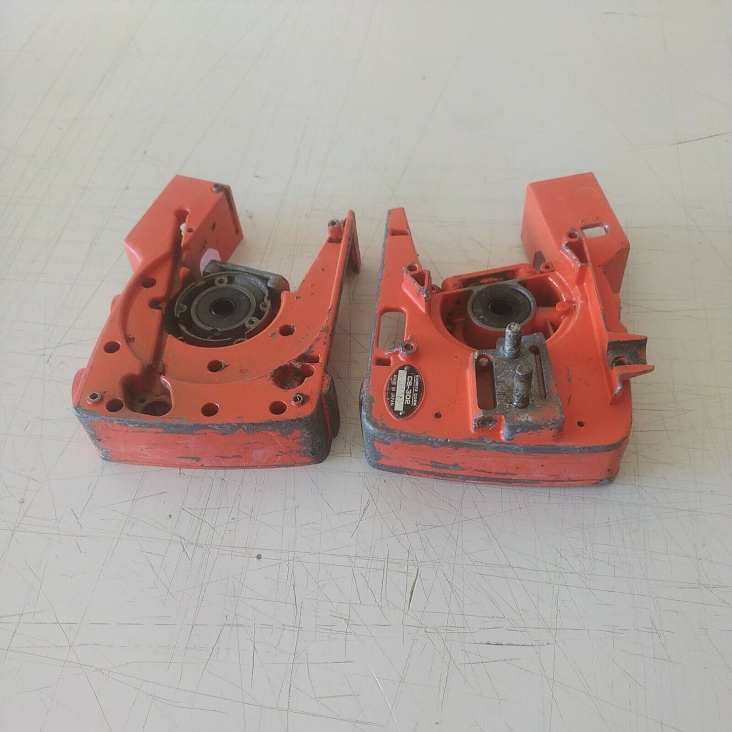 carter BASAMENTI MOTORE completi PER MOTOSEGA ECHO CS 302 ricambi usati