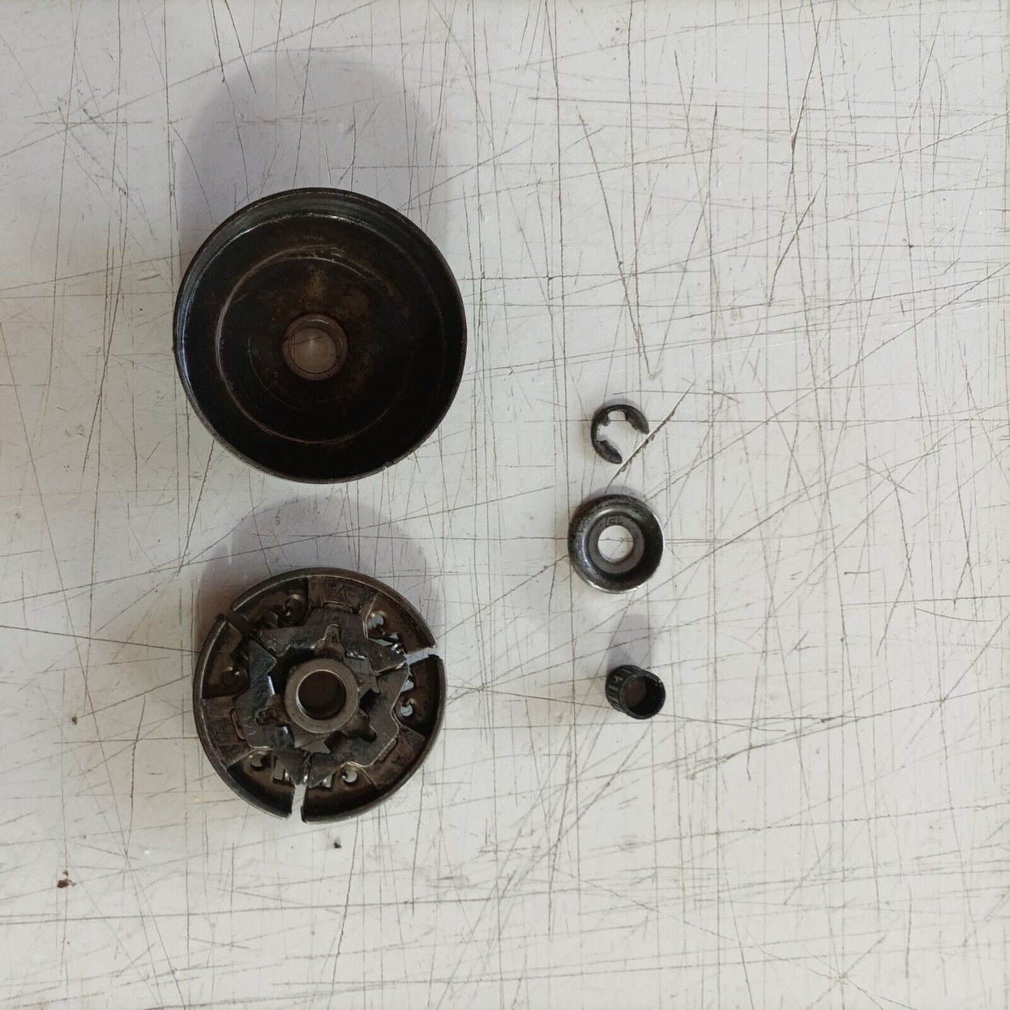 CAMPANA E FRIZIONE originale PER MOTOSEGA STIHL 018/MS 170 180 017 ricambi usati