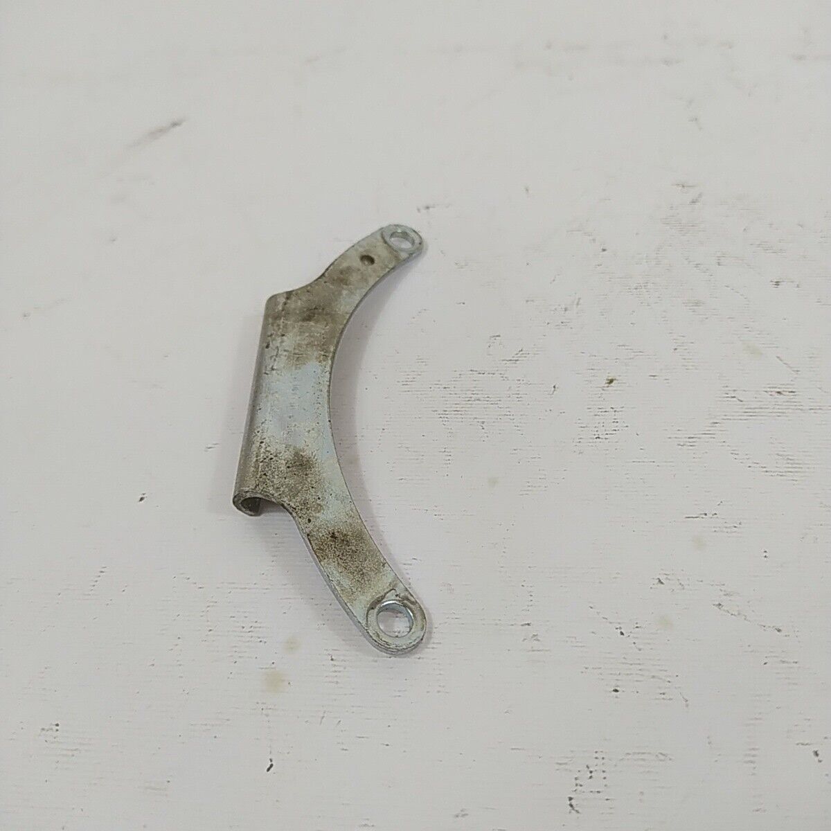 ricambio STAFFA SERBATOIO BENZINA usato per decespugliatore KAWASAKI TD 33