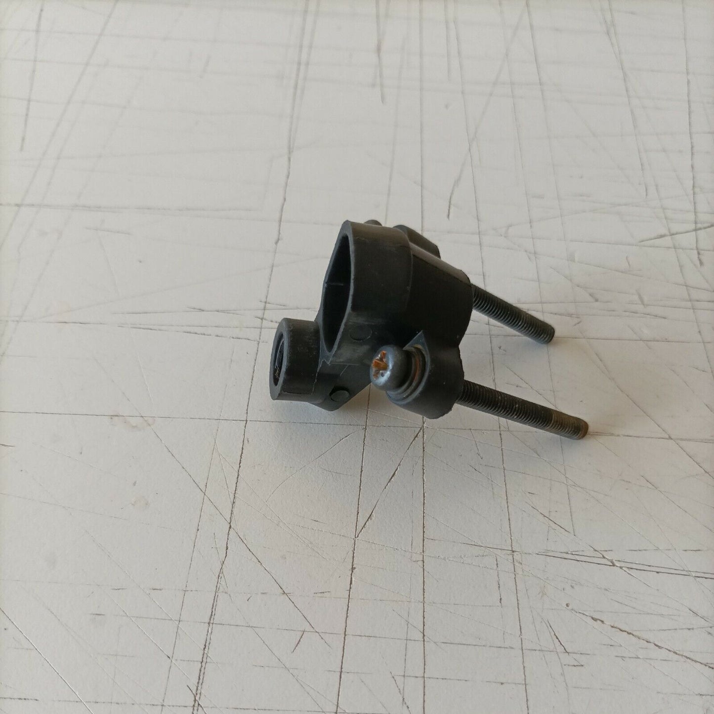 supporto FILTRO E CARBURATORE PER MOTOSEGA SANDRIGARDEN MTD CS 36 ricambi usati