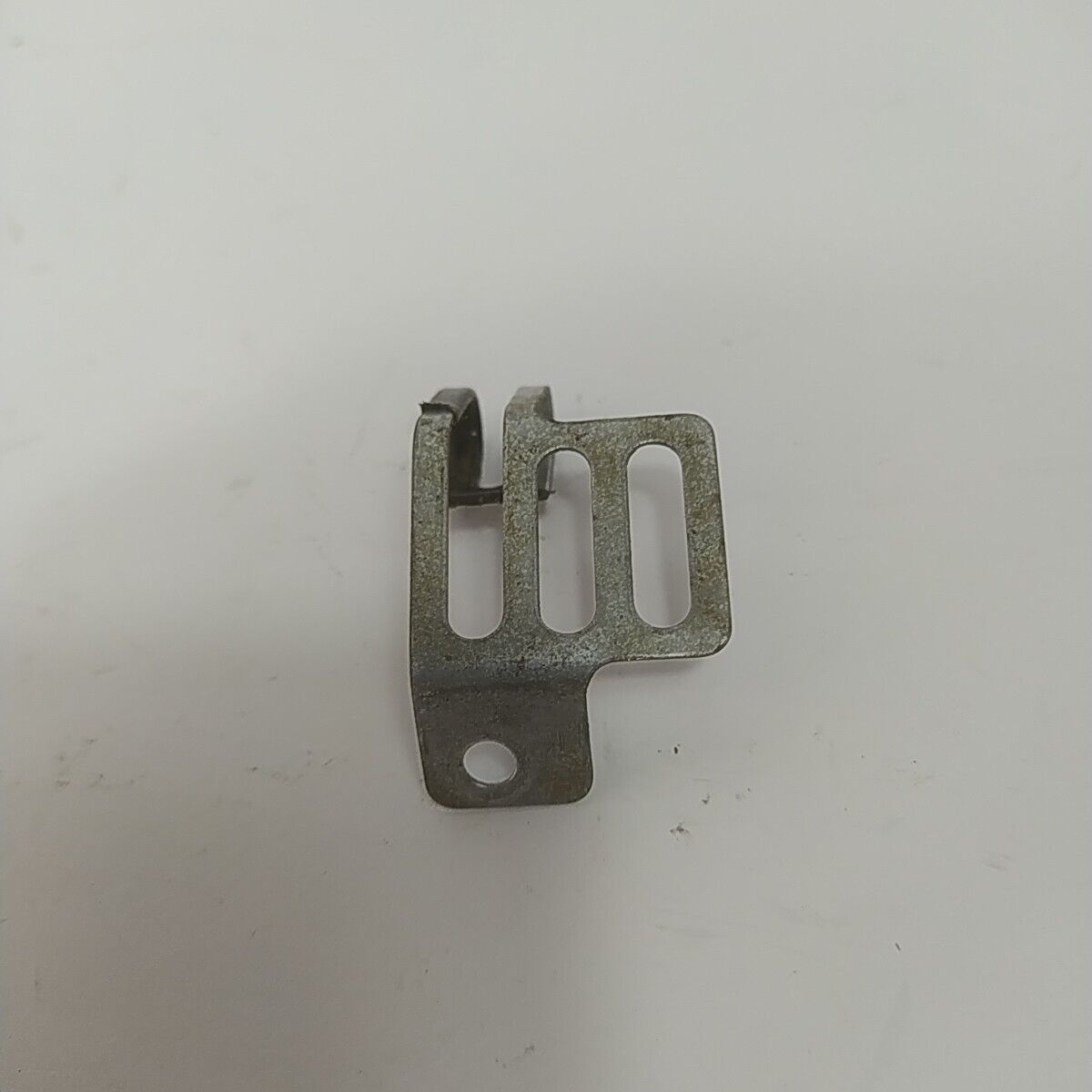 STAFFA PASSA TUBI FILO per DECESPUGLIATORE BLUE BIRD ZANE' ZM 27 ricambi usati