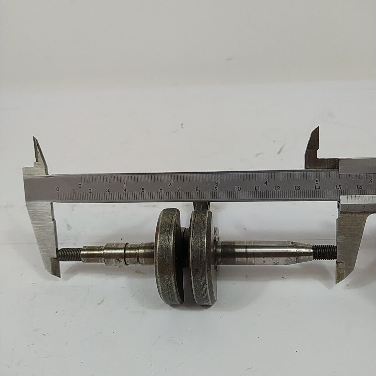 ricambi per MOTOSEGA OLEOMAC 240 ALBERO MOTORE ORIGINALE usati