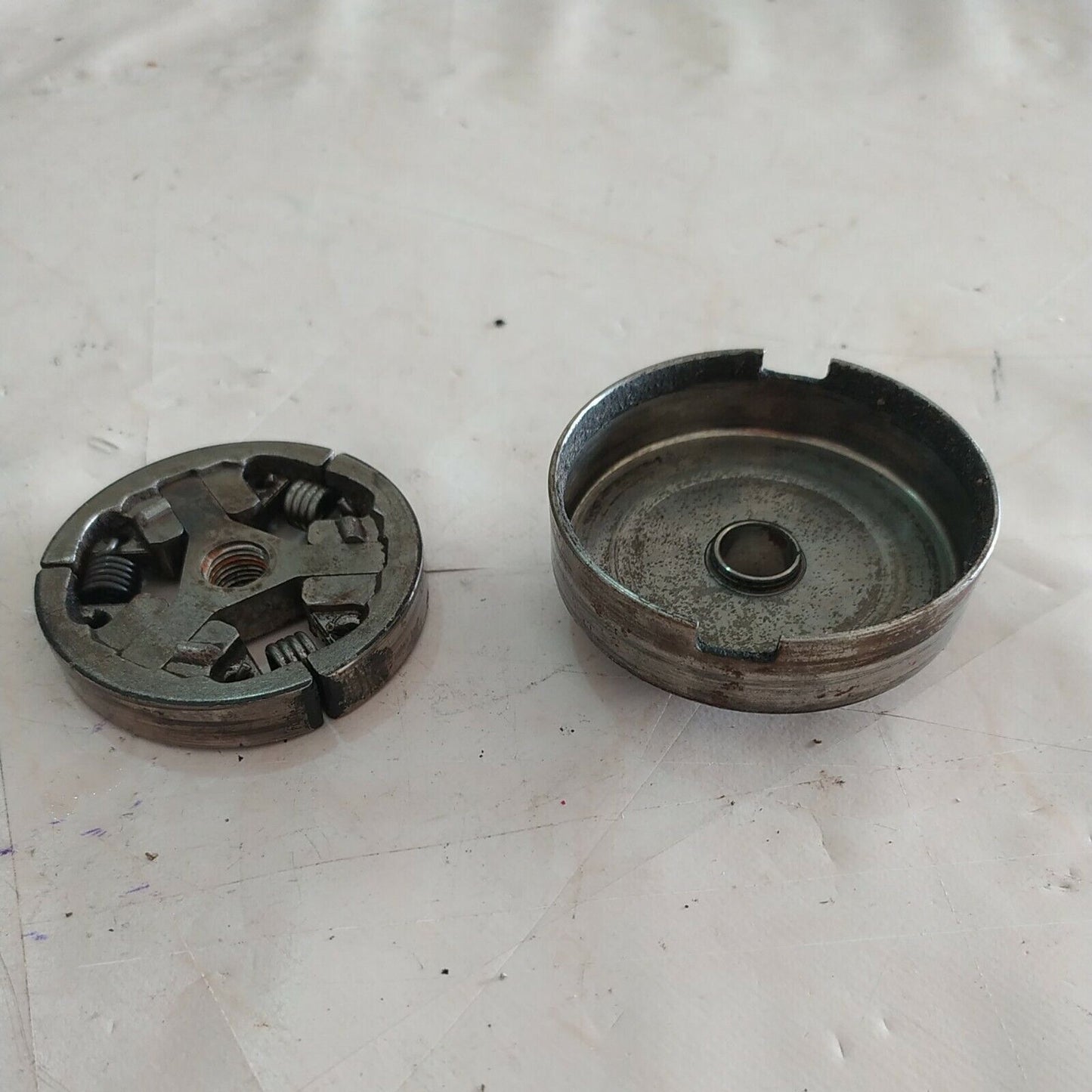 CAMPANA E FRIZIONE completo ORIGINALE PER MOTOSEGA SOLO 646 ricambi usati