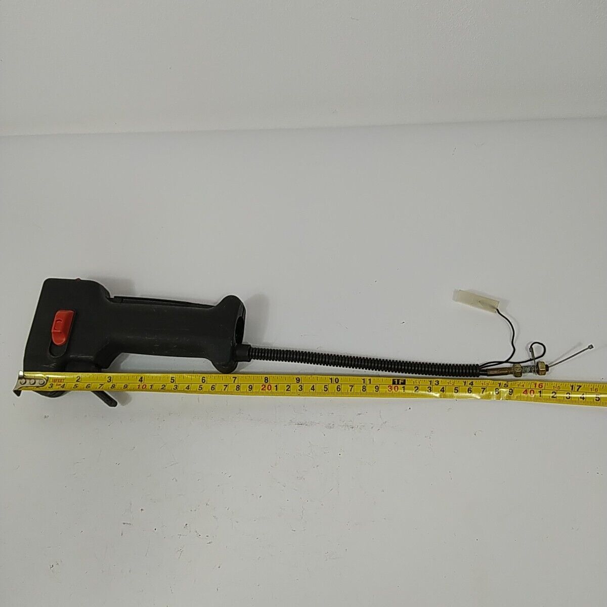 IMPUGNATURA COMANDO ACCELERATORE usato per decespugliatore MCCULLOCH CABRIO 251