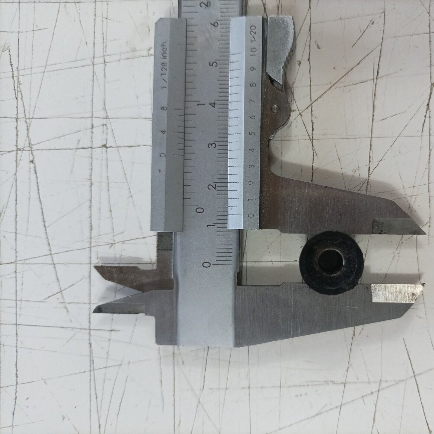 MOTOSEGA OLEOMAC OM 251 SPESSORE supporto DISTANZIATORE BOBINA ricambi usati