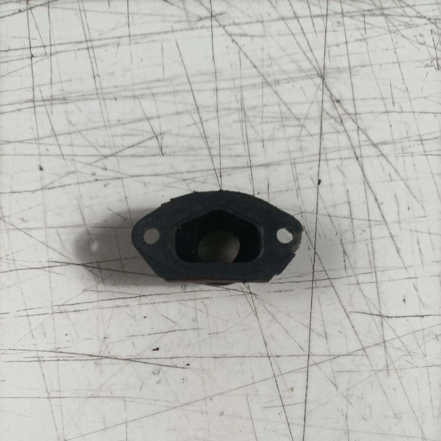 COLLETTORE FLANGIA ASPIRAZIONE carburante PER MOTOSEGA AMA NBG 50.20 usato