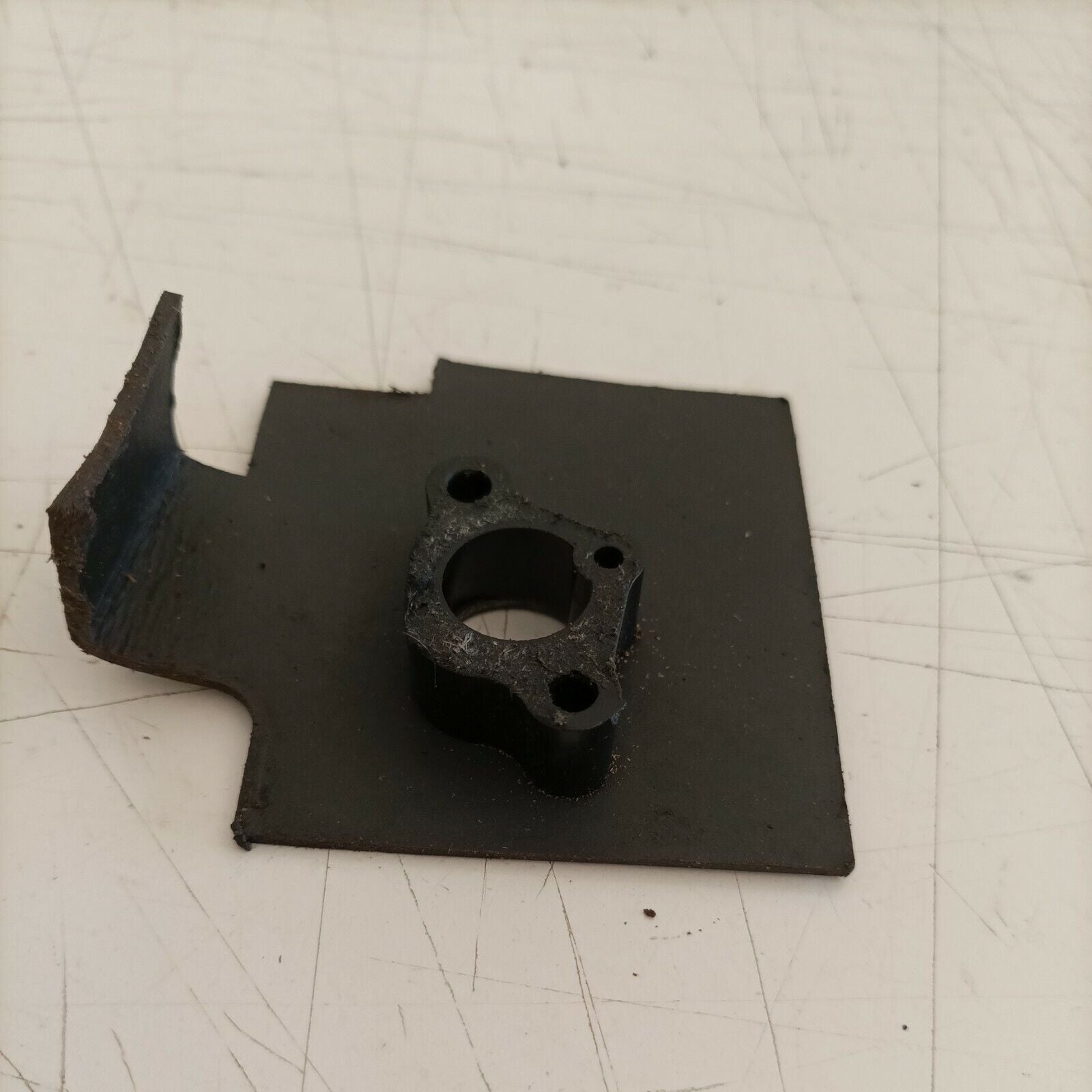 COLLETTORE ASPIRAZIONE CARBURATORE ORIGINALE PER MOTOSEGA CASTOR 330 ANTIVIB