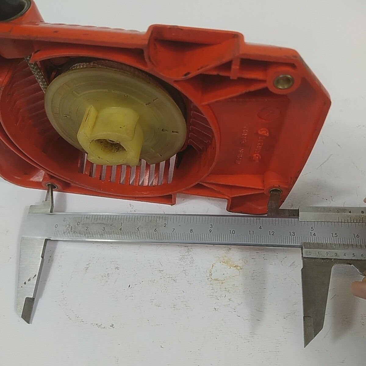 motosega CASTOR ALPINA 450 ricambio COPERCHIO di AVVIAMENTO trascinatore usato