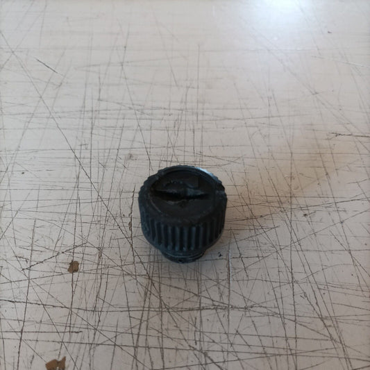 TAPPO serbatoio OLIO DIAMETRO 21 MM PER MOTOSEGA OPEM ELECTRONIC ricambi usati