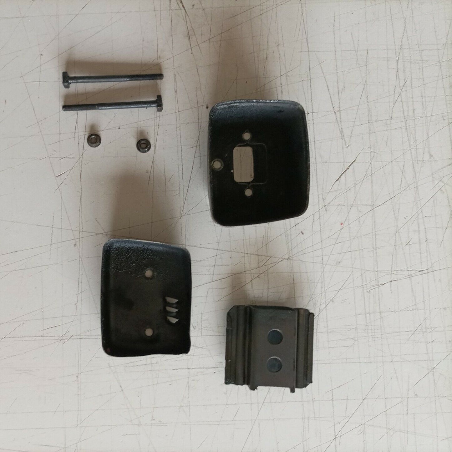 TERMINALE marmitta DI SCARICO PER MOTOSEGA EMAK OLEOMAC 940 940C ricambi usati