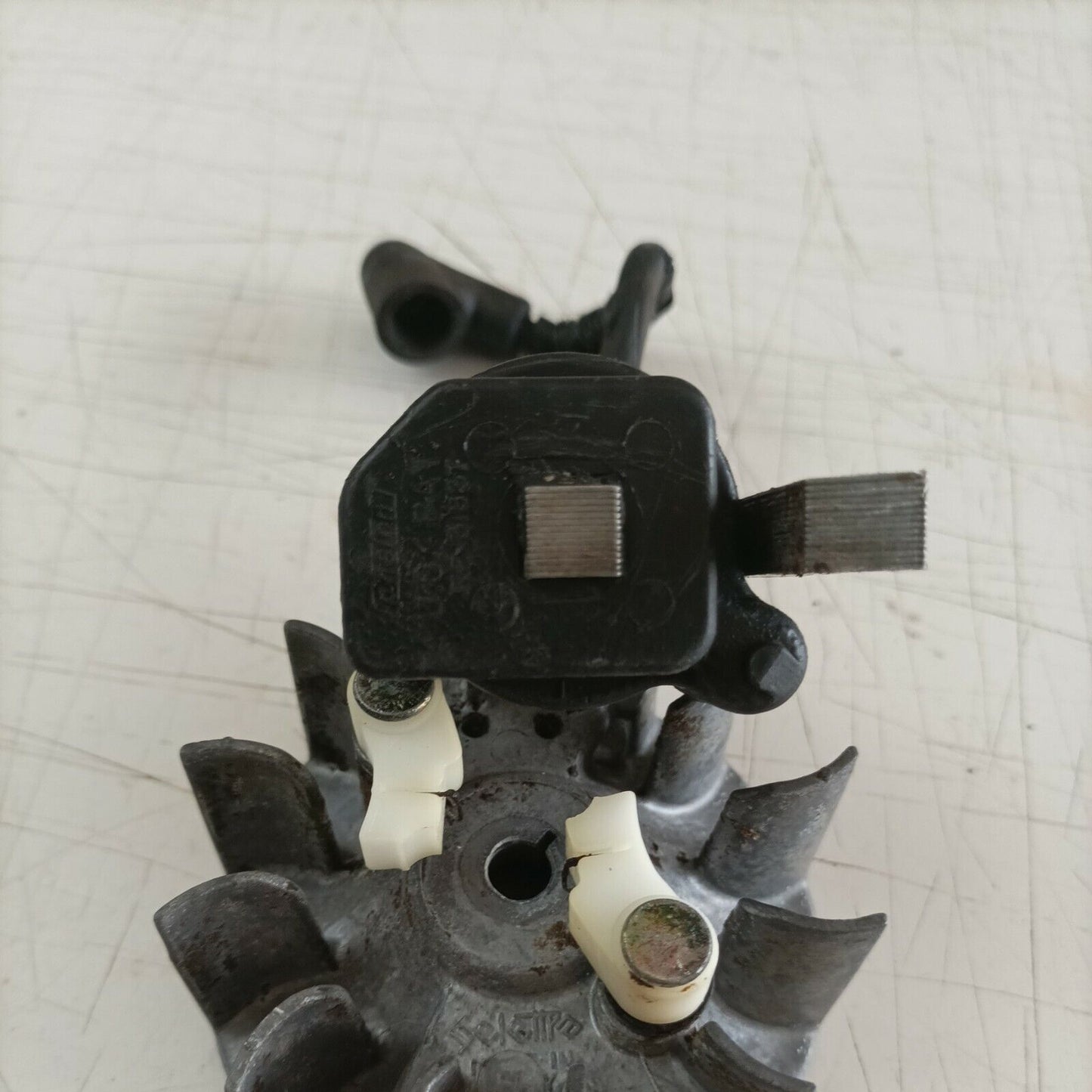 bobina ACCENSIONE e volano MAGNETICO PER MOTOSEGA EFCO 134 ricambi usati