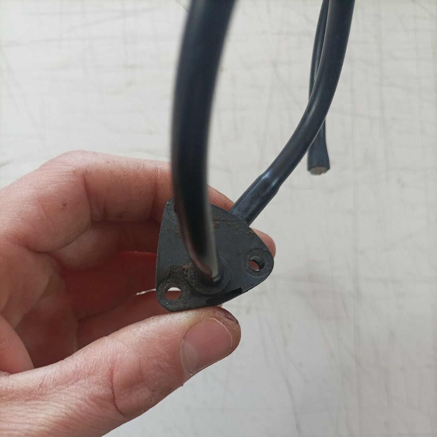 MOTOSEGA OLEOMAC OM 251 TUBAZIONE tubo CARBURANTE SERBATOIO ricambi usati