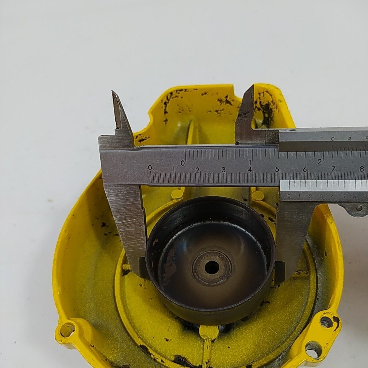 SUPPORTO CAMPANA E FRIZIONE per decespugliatore SUPER MAC 26 ricambi usati